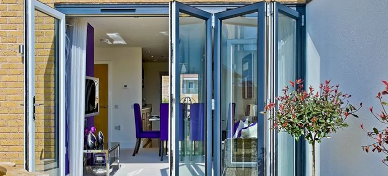 Commercial Door Glass Repair in Palm Bay, FL